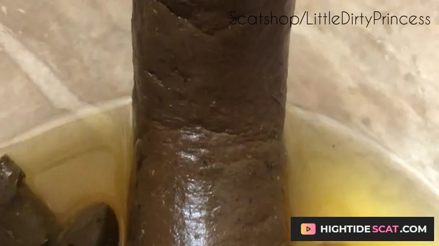 LittleDirtyPrincess - Long thick poop served in a bowl of pee for you [FullHD 1080p] Fetish Scat (609 MB)