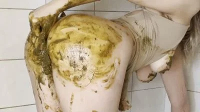 Violette Scat - Feeding Myself [UltraHD 4K] Desperation, Scatting (2.03 GB)