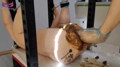 Korean Queen - My scat, feet, massage your asshole [HD 720p] Femdom, Fisting (110 MB)