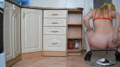 Solo - Paris Nasty Butt Poo [HD 720p1 Homemade, Shit (107 MB)