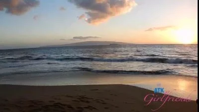 Alexia Anders. Maui 10 [SD] Footjob, Creampie (708.5 MB)