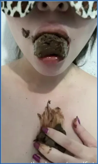 Download Scat Pooping Delight - Couple Fist in Comendo um cocô gostoso (Full video on VipFile) Hightide-Scat.com