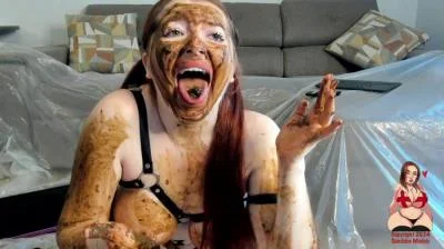 GingerCris - Cris Needs Some New Shoes [FullHD 1080p] Toy, Dildo (3.35 GB)