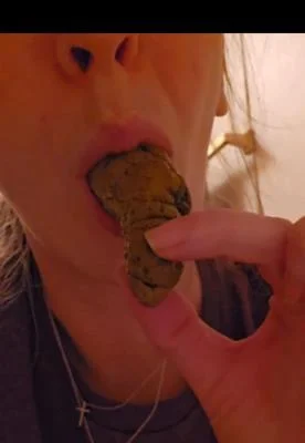 PrincessBabyLuna - The struggle with shit [UltraHD 2K1 Smearing, Solo (136 MB)