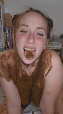 PrincessBabyLuna - Smearing Shitty Titties [UltraHD 2K1 Eat Shit, Solo (6.35 MB)