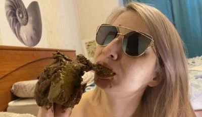 p00girl - I chew and smear shit, nausea [Full HD] Smearing, Pissing (1.07 GB)