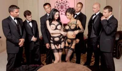 Veronica Avluv & Bonnie Rotten. The Secret Soiree Six-Man Gangbang [Full HD] MILF, Big Tits (5.09 GB)