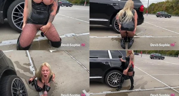 Devil Sophie - Parking Piss slut - me and you piss and the people make us horny [FullHD 1080p] Pissing (279.66 MB)