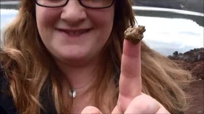 Samantha Starfish - Reservoir Dumps Shit [FullHD 1080p] Outdoor, Solo (46.9 MB)