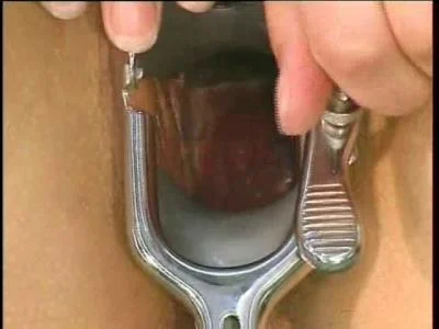 Pissende Teenies [DVDRip] solo, lesbians (946.3 MB)