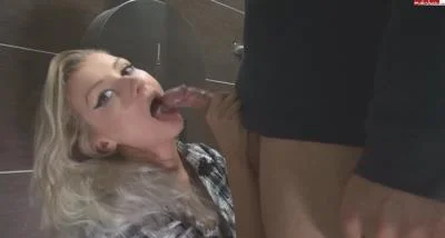 Perverse Almanac - Ficken im Schnellrestaurant mit Teeny-Winnie18 [HD 720p] MILFs, Bukkake (52.85 MB)