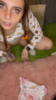 Princess Starry - Crapped n Came In This Thick Diaper [UltraHD 2K] Solo, Defecation (127 MB)