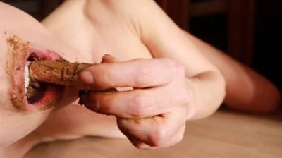 Sabrina Dacos - Brownie Glazed Lips [FullHD 1080p] Pooping, Shit Play (303 MB)