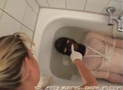 Lady Missy, Lucy Delunatic, Lady Grace [SD1 Femdom, Domination (97.3 MB)