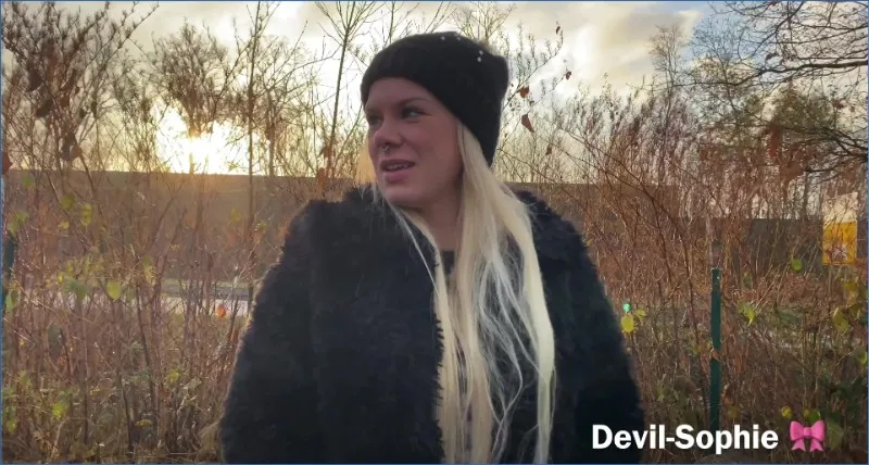 Download Devil Sophie in Park Shit at McDonalds - Public Nudity Hightide-Scat.com