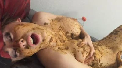 Jessica - Playing With My Boyfriends Sexy Naked Girl Giant Poo [HD 720p] Defecation, Masturbation (449 MB)