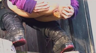 Mia Skye aka MiaRoxxx - Hunter's Throne [HD 720p1 Solo, Big Pile (29.6 MB)