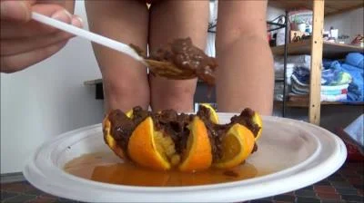 Mistress Roberta - Kaviar On Orange [SD] Defecation, Fetish (546 MB)