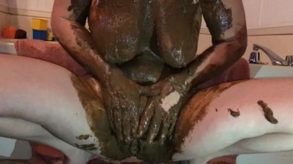 Allura - Shitting, Smeared Tits and Stuffed Pussy [FullHD 1080p] BBW,   Pregnant (1.59 GB)