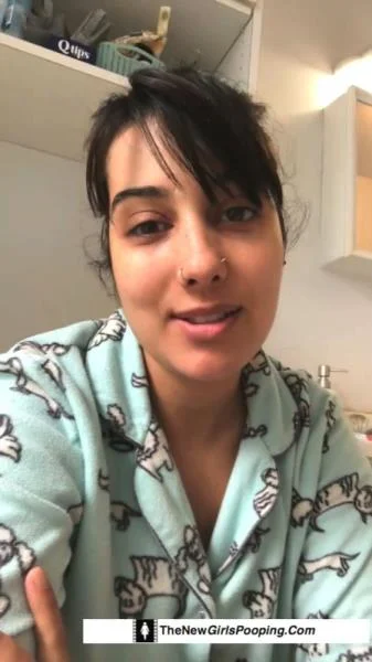 Efro Sabrina - Scat Cute Sabrina 7 [SD] Teasing, Talking (70.0 MB)