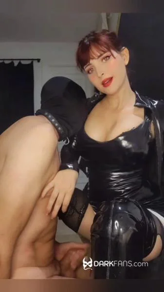 Domina Marbella - Facesitting, clean mistress ass. Masturbation [UltraHD 2K] Spain (210 MB)