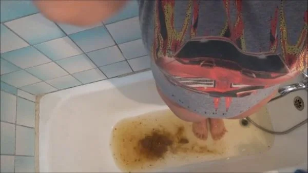 Mistress Roberta - Shitting Urge And Enema [SD] Eat Shit, Extreme (377 MB)