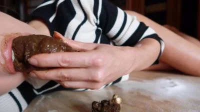 Sabrina Dacos - Snowed In [FullHD 1080p] Eat Shit, Solo (217 MB)