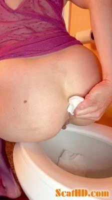 VibeWithMolly - Innocent girl takes a huge poop [UltraHD 2K] Defecation, Extreme Scat (601 MB)