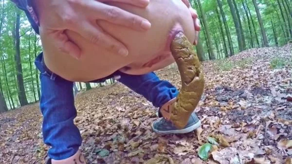 Mia Skye aka MiaRoxxx - HUGE Sausage In The Woods [HD 720p] Germany, Pooping (31.6 MB)