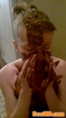 Julia Dream - Shit On Head Or Total Scat Mess [HD 720p] Scatting Girl, Shitting Ass (126 MB)