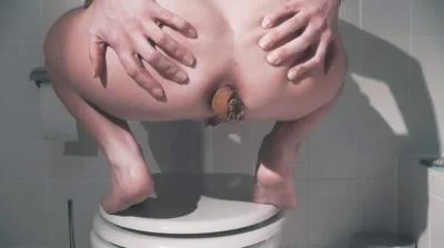 Mia Skye aka MiaRoxxx - Big Toilet Turd [HD 720p] Pooping, Big Pile (11.4 MB)