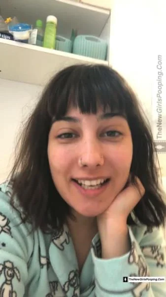 Efro Sabrina - Scat Cute Sabrina 10 [SD]   Brunette, Solo (70.5 MB)