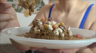 Mistress Roberta - Delicious Shit Cake [SD] Defecation, Amateur (417 MB)