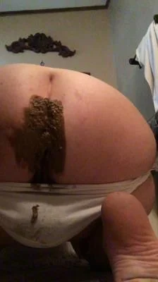 Allura - Cute Big Booty Panty Poop [SD] Amateur, Scat (518 MB)