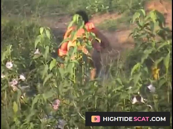 Indian Pissing [SD] (85.4 MB)