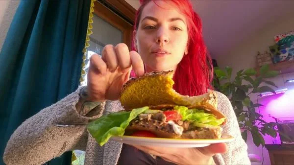 Classy N Gassy - Gassys Thanksgiving Dine And Dump [FullHD 1080p] Solo Scat, Big Ass (873 MB)