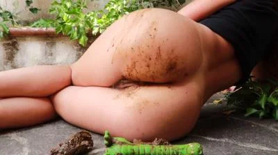 Sabrina Dacos - Jurassic Poop [FullHD 1080p] Defecation, Solo (226 MB)