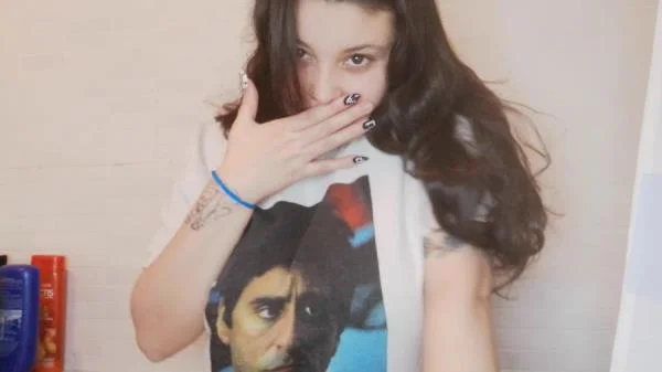 Badkithy - Scarefac Poop [FullHD 1080p] Espana, Teen (257 MB)