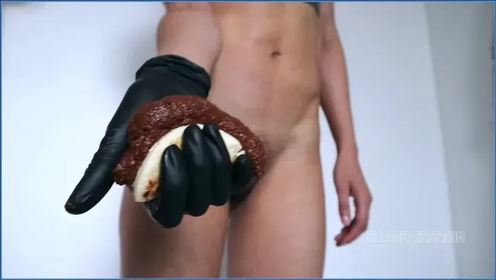 Download Hot Filled Potato Cake - Ella Dearest, Farting, Pissing Hightide-Scat.com