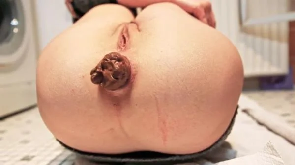 Mia Skye aka MiaRoxxx - Bathroom Pooping At Night [HD 720p] Germany, Dirty Anal (8.42 MB)