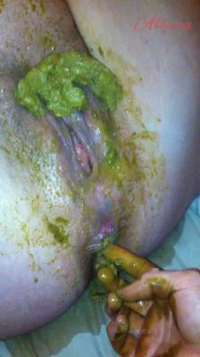 Allura - Super Dirty Pussy [SD] Amateur, Scat (326 MB)