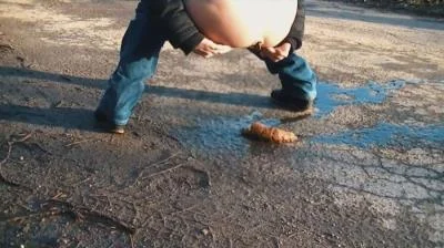 German Countryside Poop [HD 720p] Germany, Dirty Anal (31.8 MB)