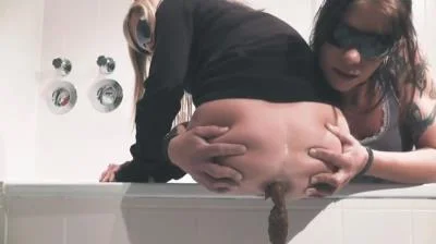 Mia Skye aka MiaRoxxx - Hold My Ass And I Shit For You [HD 720p] Germany, Dirty Anal (18.8 MB)