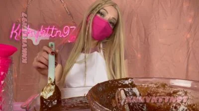 Kinky Bakery [HD 720p] Dildo, Scat (506 MB)