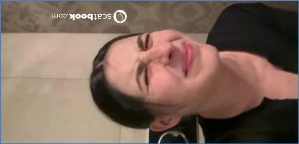 Had to run to the bathroom omg how am I still shitting lol [HD 720p] (18.05 MB)