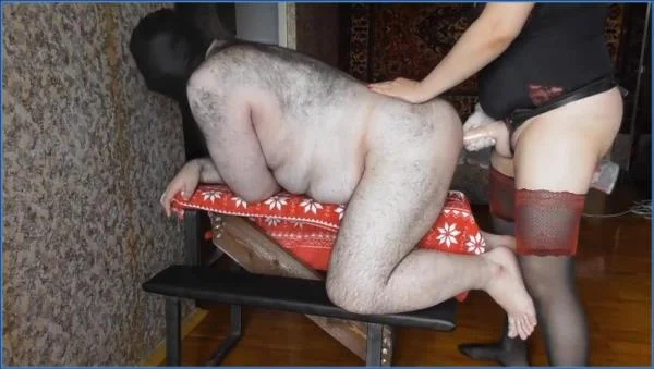 Russian Scat Femdom (RE) [HD 720p] (161.08 MB)