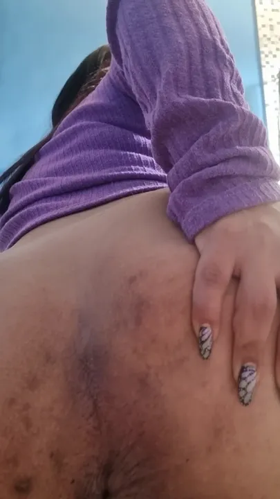 Download Flornatiii Takes a Relaxed Morning Scat Drop on Camera - Unfussy Hightide-Scat.com